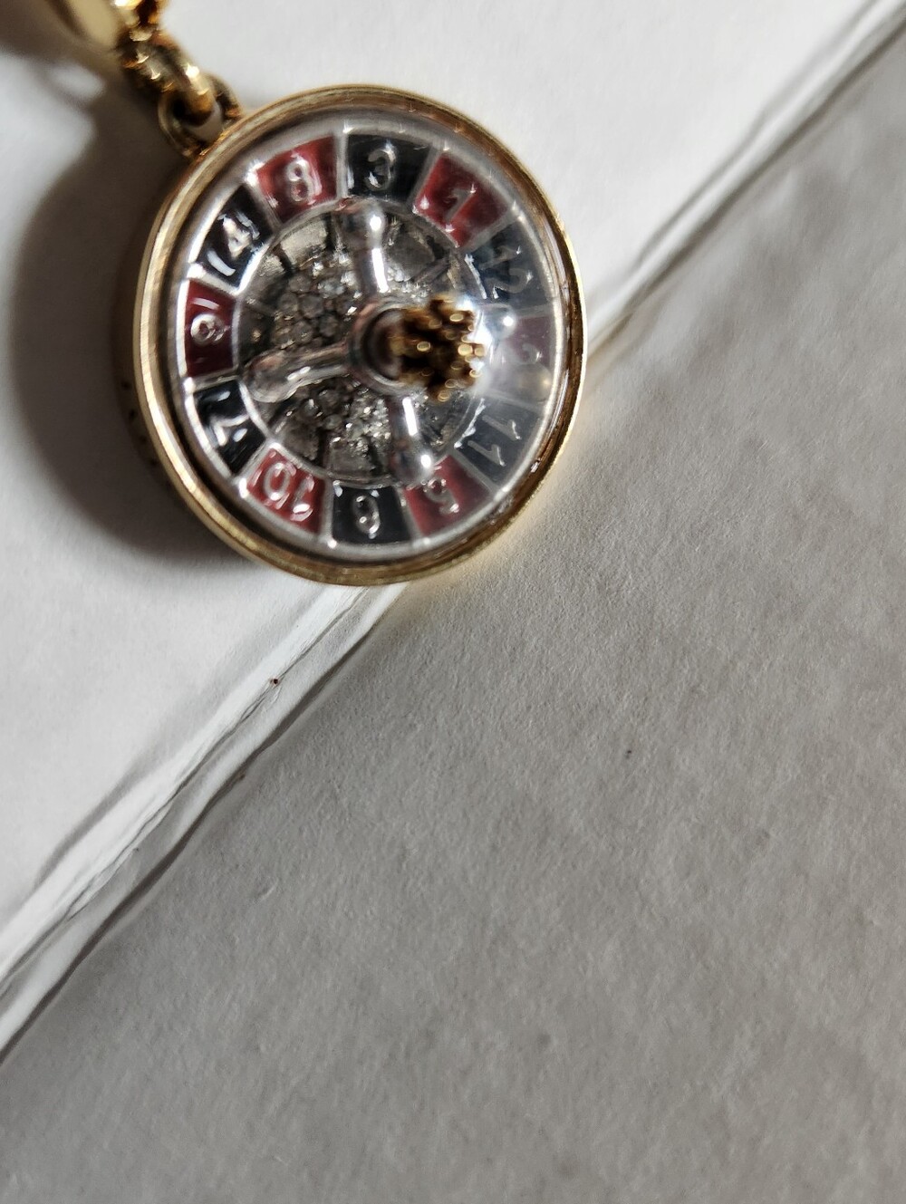 Juicy Couture Roulette Wheel Charm 2005 Rare Vintage Y2K Gold Tone - Picture 6 of 13